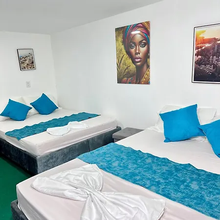 Blue Baru Hotel *